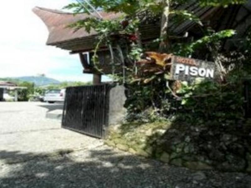Hotel Pison Rantepao Exteriör bild